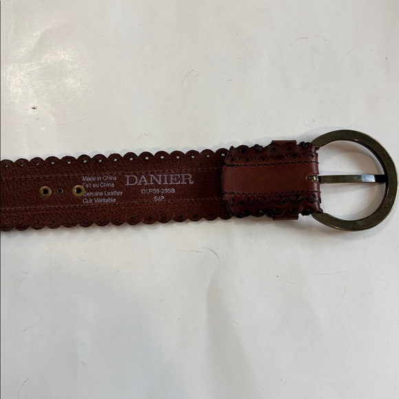 Danier Brown Leather Belt Gold Studs Brass Circle Buckle Size Medium - Picture 8 of 14